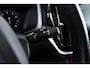 Volvo XC60 2.0 T5 Momentum Trekhaak - Smartphone integratie - Park Assist Pilot - Navigatie - Camera - Climate Control - PDC