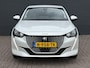Peugeot e-208 EV Allure Pack 50 kWh | SOH 91% | Cruise Control | Lane Assist | Stoelverwarming | Parkeersensoren Achter | Parkeercamera | Navigatie | Apple Carplay |