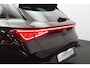 CUPRA Leon Sportstourer 1.4 e-Hybrid 204 PK Business PHEV, Panoramadak, Camera, Winterpakket, Kuipstoelen