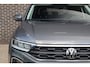 Volkswagen T-Roc 1.0 TSI 110pk Life | Achteruitrijcamera | Digitaal Info Display | App Connect