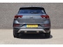 Volkswagen T-Roc 1.0 TSI 110pk Life | Achteruitrijcamera | Digitaal Info Display | App Connect
