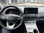 Hyundai Kona Electric EV Comfort 64 kWh | Head-Up | Apple Carplay/Android Auto | Leder | Adaptive Cruise Control | Achteruitrijcamera standaard | Apple Carplay/Android Auto|telefoonintegratie premium | DAB ontvanger