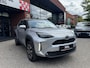 Toyota Yaris Cross 1.5 Hybrid 115 First Edition // ADAPT. CRUISE // KEYLESS // APPLE-ANDROID AUTO // CAMERA+SENSOREN // STOEL + STUUR VERWARMING //