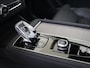 Volvo XC90 T8 AWD Ultra Dark | Massage | Luchtvering | Trekhaak | 360° Camera |