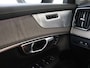 Volvo XC90 T8 AWD Ultra Dark | Massage | Luchtvering | Trekhaak | 360° Camera |