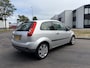Ford Fiesta 1.3-8V Champion 70 PK. Zuinige en mooie auto met slechts 127.000 KM !!! Alle keuringen toegestaan !!