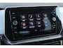 Volkswagen T-Cross 1.0 TSI Life Edition 95PK / 70kW, 60 maanden / 100.000km garantie, achteruitrijcamera (Rear View), 16" LMV met 4 seizoenenbanden, privacy glas, verwarmbare voorstoelen, 2-zone climatronic, adaptieve cruise control (ACC), regensensor, LED verlichting, grootlichtassistent (Light Assist), draadloos Apple Carplay & Android Auto, draadloze telefoonlader, parkeersensoren voor en achter (PDC), navigatie