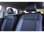 Volkswagen T-Cross 1.0 TSI Life Edition 95PK / 70kW, 60 maanden / 100.000km garantie, achteruitrijcamera (Rear View), 16" LMV met 4 seizoenenbanden, privacy glas, verwarmbare voorstoelen, 2-zone climatronic, adaptieve cruise control (ACC), regensensor, LED verlichting, grootlichtassistent (Light Assist), draadloos Apple Carplay & Android Auto, draadloze telefoonlader, parkeersensoren voor en achter (PDC), navigatie