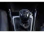 Volkswagen T-Cross 1.0 TSI Life Edition 95PK / 70kW, 60 maanden / 100.000km garantie, achteruitrijcamera (Rear View), 16" LMV met 4 seizoenenbanden, privacy glas, verwarmbare voorstoelen, 2-zone climatronic, adaptieve cruise control (ACC), regensensor, LED verlichting, grootlichtassistent (Light Assist), draadloos Apple Carplay & Android Auto, draadloze telefoonlader, parkeersensoren voor en achter (PDC), navigatie