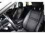 Land Rover Range Rover Evoque 1.5 P300e AWD R-Dynamic SE | Apple Carplay/Android Auto | Panoramadak | Camera | Leder bekleding | Stoel/Stuur/ Voorruitverwarming Verwarming | Achteruitrijcamera | Apple Carplay/Android Auto|telefoonintegratie premium | Buitenspiegels elektrisch verstel- en verwarmbaar