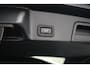 Land Rover Range Rover Evoque 1.5 P300e AWD R-Dynamic SE | Apple Carplay/Android Auto | Panoramadak | Camera | Leder bekleding | Stoel/Stuur/ Voorruitverwarming Verwarming | Achteruitrijcamera | Apple Carplay/Android Auto|telefoonintegratie premium | Buitenspiegels elektrisch verstel- en verwarmbaar