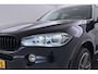 BMW X5 XDrive40d High Executive 7p. | Uitklap Trekhaak | Panoramadak | Org NL | Harman/Kardon | Keyless | Soft-Close | Adaptive |