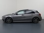 Mercedes-Benz A-klasse 180 Business Solution AMG | Night | Panoramaschuifdak | Sfeerverlichting | Achteruitrijcamera | MULTIBEAM LED | Stoelverwarming |