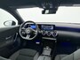 Mercedes-Benz A-klasse 180 Business Solution AMG | Night | Panoramaschuifdak | Sfeerverlichting | Achteruitrijcamera | MULTIBEAM LED | Stoelverwarming |
