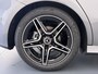 Mercedes-Benz A-klasse 180 Business Solution AMG | Night | Panoramaschuifdak | Sfeerverlichting | Achteruitrijcamera | MULTIBEAM LED | Stoelverwarming |