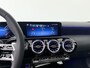 Mercedes-Benz A-klasse 180 Business Solution AMG | Night | Panoramaschuifdak | Sfeerverlichting | Achteruitrijcamera | MULTIBEAM LED | Stoelverwarming |