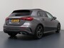 Mercedes-Benz A-klasse 180 Business Solution AMG | Night | Panoramaschuifdak | Sfeerverlichting | Achteruitrijcamera | MULTIBEAM LED | Stoelverwarming |
