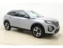 Peugeot e-2008 EV Allure Avantage 54 kWh | Navigatie | Achteruitrijcamera | Adapt. Cruise control | Parkeersensor | Apple Carplay/Android Auto | Lichtmetalen velgen