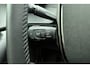 Peugeot e-2008 EV Allure Avantage 54 kWh | Navigatie | Achteruitrijcamera | Adapt. Cruise control | Parkeersensor | Apple Carplay/Android Auto | Lichtmetalen velgen