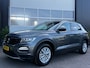 Volkswagen T-Roc 1.0 TSI Style Business/camera/ parkeersensor/ adaptive/carplay