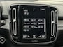 Volvo XC40 2.0 T5 AWD R-Design Intro Edition 1e Eigenaar|Pano|H&K|Camera|Trekhaak|Adap Cruise|Stuur+Stoel verw V+A|Carplay|Elek Achterklep|PDC V+A|N.A.P|APK tot 04-2027