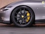 Ferrari Roma 3.9 V8 HELE 620pk |Grigio Ferro|Daytona Seats|carbon LED stuur|carbon front spoiler|carbon diffuser|carbon underdoor|22" Novitec NF11|MagneRide|Scuderia shields|ventilated electric seats|Surround View|High Power Hi-Fi|