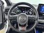 Toyota Yaris 1.5 Hybrid GR Sport Bi-tone Pearl White / Zwart dak | Apple carplay | Android Auto | All Season banden |