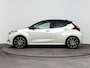 Toyota Yaris 1.5 Hybrid GR Sport Bi-tone Pearl White / Zwart dak | Apple carplay | Android Auto | All Season banden |