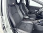 Toyota Yaris 1.5 Hybrid GR Sport Bi-tone Pearl White / Zwart dak | Apple carplay | Android Auto | All Season banden |