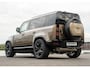 Land Rover Defender 110 P300e 110 X-Dynamic HSE | Full Options | Urban WX-2R | Incl. Winterbanden | Gondwana Stone | 6-persoons! |