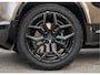 Land Rover Defender 110 P300e 110 X-Dynamic HSE | Full Options | Urban WX-2R | Incl. Winterbanden | Gondwana Stone | 6-persoons! |