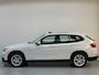 BMW X1 SDrive18i PANO TREKHAAK NAVI LEDER 4 Niuewe Banden