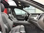 Volvo XC60 2.0 T6 R-Design AWD 398PK Long Range | Pano | Orrefors | 360 | Harmon Kardon | Keyless | ACC | Stoelverwarming voor+achter | Memory | Leder | Carplay | Trekhaak | Stuurwielverwarming | Digital Dash | Full Black | 21'' | Ambient | Led
