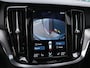 Volvo V60 2.0 T6 AWD Long Range 398PK R Design Thunder Grey | Pano | Trekhaak | Leder | Memory | Matrix Led | Stoel & Stuurwielverwarming | Camera | PDC | Digital Dash | Dodehoek Detectie | Adaptive Cruise | Keyless | Lane Assist | Carplay