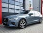 Volvo V60 2.0 T6 AWD Long Range 398PK R Design Thunder Grey | Pano | Trekhaak | Leder | Memory | Matrix Led | Stoel & Stuurwielverwarming | Camera | PDC | Digital Dash | Dodehoek Detectie | Adaptive Cruise | Keyless | Lane Assist | Carplay
