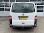 Volkswagen Transporter Kombi 2.0 TDI L1H1 Airco Cruise control Parkeersensoren voor en achter Trekhaak 2500kg Trekgewicht Euro 5 Ex overheid 1e eigenaar Dealer onderhouden