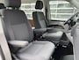 Volkswagen Transporter Kombi 2.0 TDI L1H1 Airco Cruise control Parkeersensoren voor en achter Trekhaak 2500kg Trekgewicht Euro 5 Ex overheid 1e eigenaar Dealer onderhouden