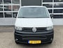 Volkswagen Transporter Kombi 2.0 TDI L1H1 Airco Cruise control Parkeersensoren voor en achter Trekhaak 2500kg Trekgewicht Euro 5 Ex overheid 1e eigenaar Dealer onderhouden