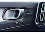 Volvo XC40 2.0 B3 Plus Black Edition | ACC | Trekhaak | 360° Camera | Harman/Kardon | Keyless | Stoel+Stuurverwarming | 20 inch