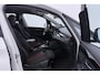 BMW 2-Serie Active Tourer 225xe Luxury | Head-Up | Camera | LED | Stoelverwarming | Elektrische Achterklep