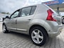 Dacia Sandero 1.2 Lauréate, airco, lichtmetalen velgen, mistlampen.