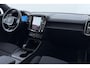Volvo EX40 Twin Motor Plus Black Edition 82 kWh | 409 PK! | AWD | 360° Camera | Harman/Kardon | Stoel+Stuurverwarming | ACC