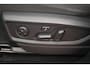Audi Q5 55 TFSI e 376pk S edition Trekhaak Camera Luchtvering Stoelverwarming Keyless Massage Navigatie S-Line