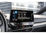 Volkswagen ID.3 150pk Pure 45 kWh | SoH 93% | 19" Velgen | Stoel-& Stuurverwarming | CarPlay