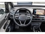 Volkswagen ID.3 150pk Pure 45 kWh | SoH 93% | 19" Velgen | Stoel-& Stuurverwarming | CarPlay
