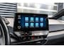 Volkswagen ID.3 150pk Pure 45 kWh | SoH 93% | 19" Velgen | Stoel-& Stuurverwarming | CarPlay
