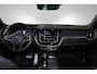 Volvo XC60 Recharge T6 AWD Inscription - Panorama/schuifdak - IntelliSafe Assist & Surround - 360º Camera - Harman/Kardon audio - Adaptieve LED koplampen - Verwarmde voorstoelen, stuur & achterbank - Parkeersensoren voor & achter - Elektr. bedienb. voorstoelen met geheugen - Head up display - Draadloze tel. lader - Standkachel - Extra getint glas - 22' LMV
