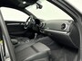 Audi A3 Sportback 35 TFSI CoD Sport S Line Edition Trekhaak | Stoelverwarming | Parkeersensoren Voor en Achter | Airco | Bluetooth | Elektrisch Verstel- en Verwarmbare Buitenspiegels | Cruise Control | Lederen Stuurwiel | Lederen /Stof Bekleding | lichtmetalen velgen | Navigatie | S-Line Exterieur | Sportstoelen | Sportstuur | Stuurwiel Multifunctioneel