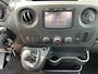 Renault Master T35 2.3 dCi Hiab Laadkraan T-CLX 013 Trekhaak 2500 kg Airco Cruise controle 2-Persoons Open laadbak Pick-up Euro 6 Verkeersbord Actiebord Pijlenbord Bakwagen P-up