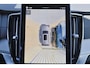 Volvo XC90 T8 Recharge AWD Ultra Dark Exec. Ed. - Luchtvering - Panorama/schuifdak - IntelliSafe Assist & Surround - 360º Camera - Bowers & Wilkins audio - Adaptieve LED koplampen - Verwarmde voorstoelen, stuur & achterbank - Parkeersensoren voor & achter - Elektr. bedienb. voorstoelen met geheugen - Geventileerde voorstoelen - Head up display - Draadloze tel. lader - Extra getint glas - 22' LMV